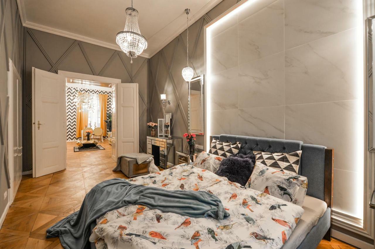 Dali Wenceslas Square Apartment 프라하 외부 사진