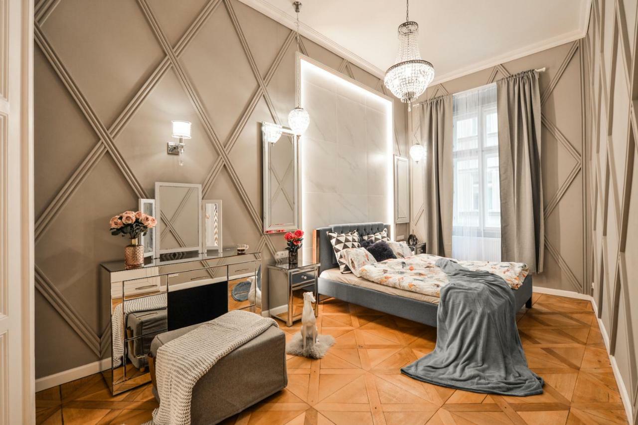Dali Wenceslas Square Apartment 프라하 외부 사진