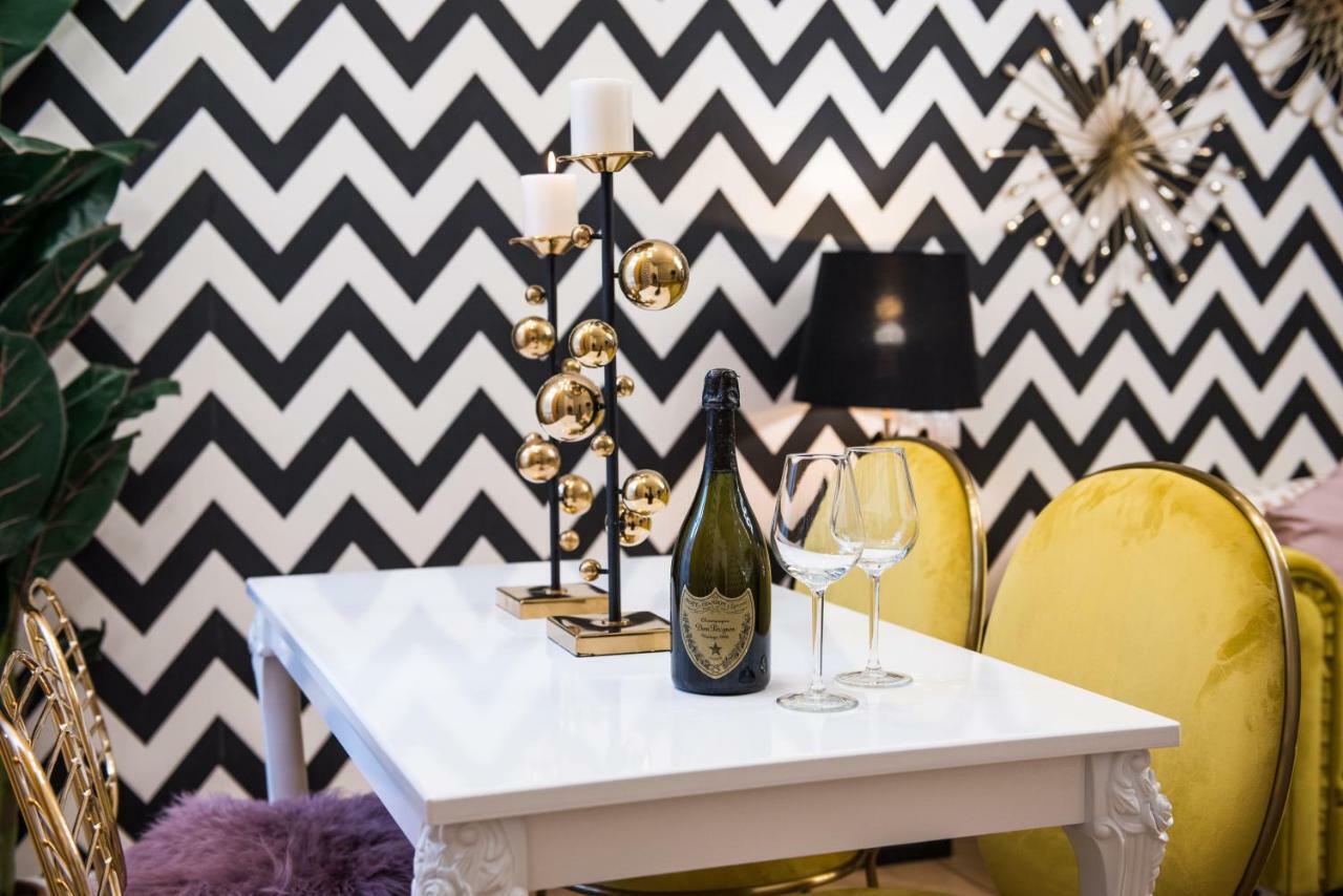 Dali Wenceslas Square Apartment 프라하 외부 사진