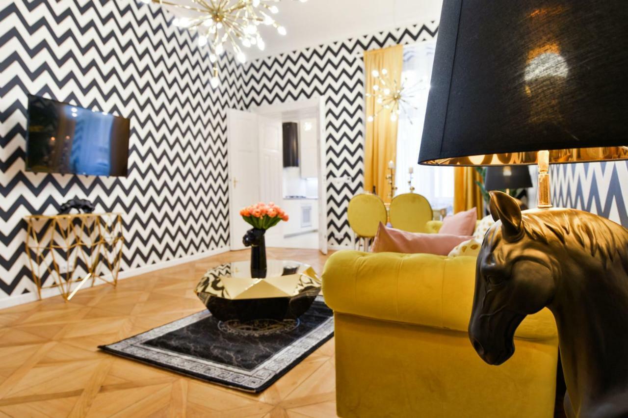 Dali Wenceslas Square Apartment 프라하 외부 사진